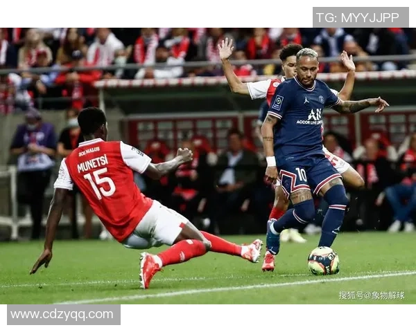英超精彩对决巴黎圣日耳曼完胜马竞补时进球点燃全场激情
