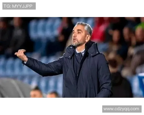 AC米兰友谊赛狂胜本菲卡6-2补时进球引发争议判罚全场沸腾 AC米兰友谊赛狂胜本菲卡6-2补时进球引发争议判罚全场沸腾