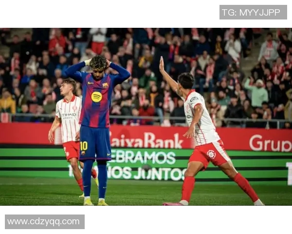 西甲激战:本菲卡与巴萨战成平局绝杀瞬间引发全场狂欢 西甲激战:本菲卡与巴萨战成平局绝杀瞬间引发全场狂欢